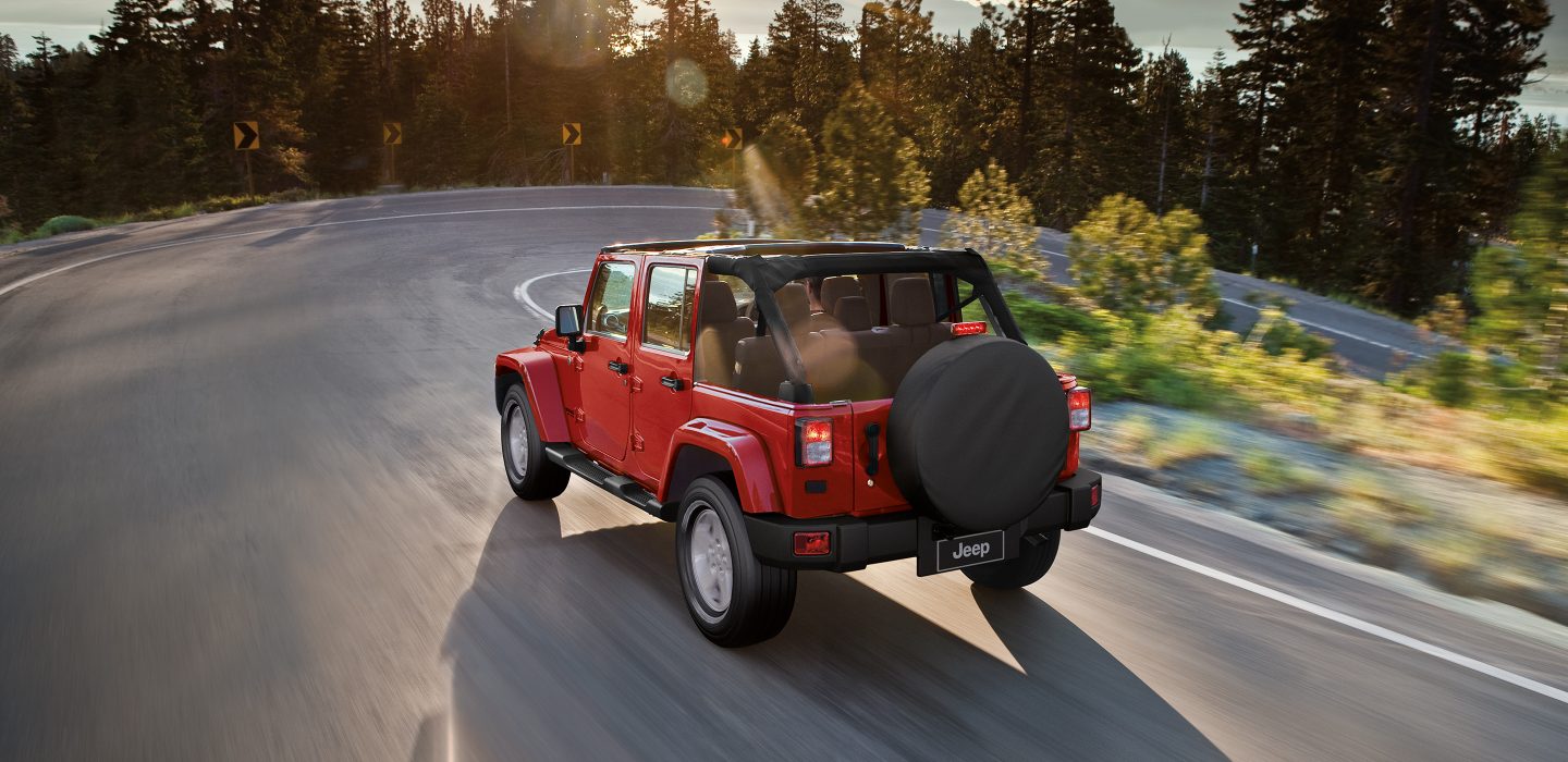 2017_Jeep_Wrangler_Unlimited_Gallery_Exterior_On-road_Back
